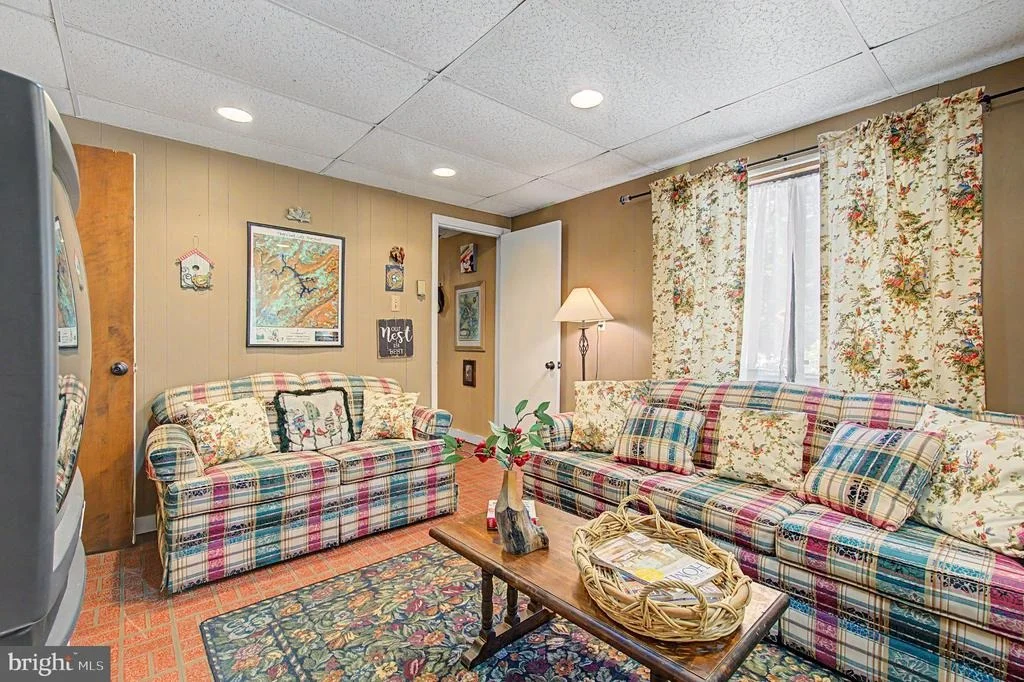 Photo of 961 CEDAR LANE