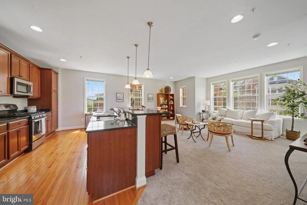 Photo of 304 PARKVIEW AVENUE