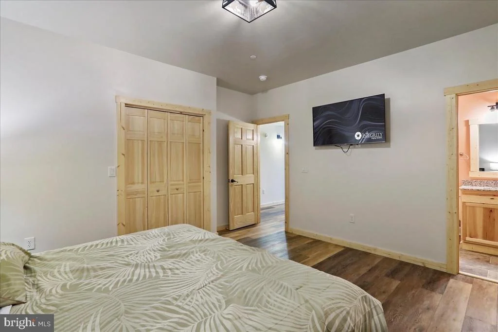Photo of 957 N CAMP ROAD
