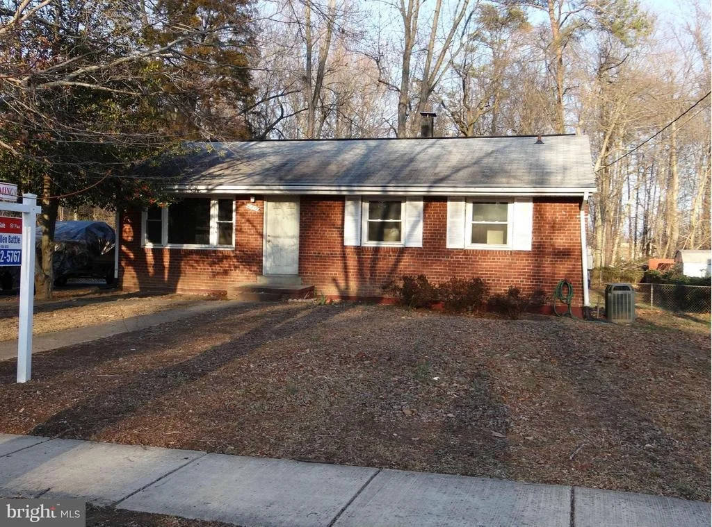 Photo of 8817 LAGRANGE STREET
