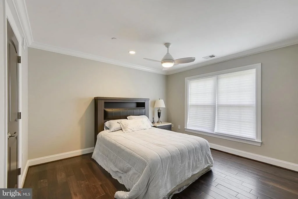 Photo of 6004 MUNCASTER MILL ROAD