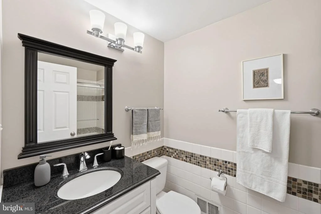 Photo of 14005 BETHPAGE LANE