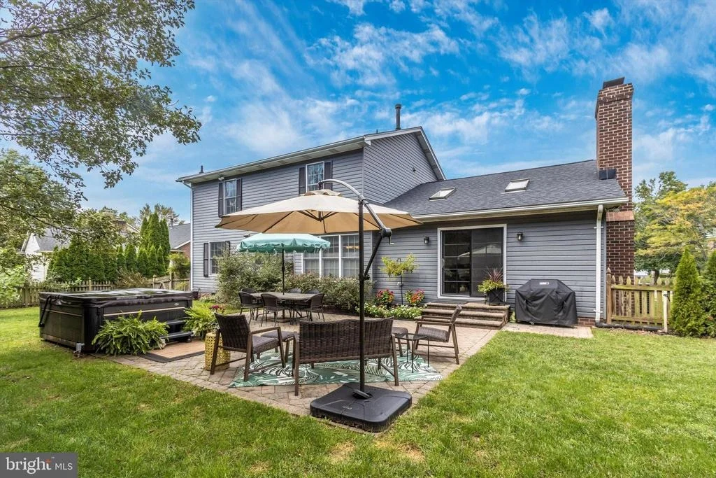 Photo of 8231 FOX HUNT LANE