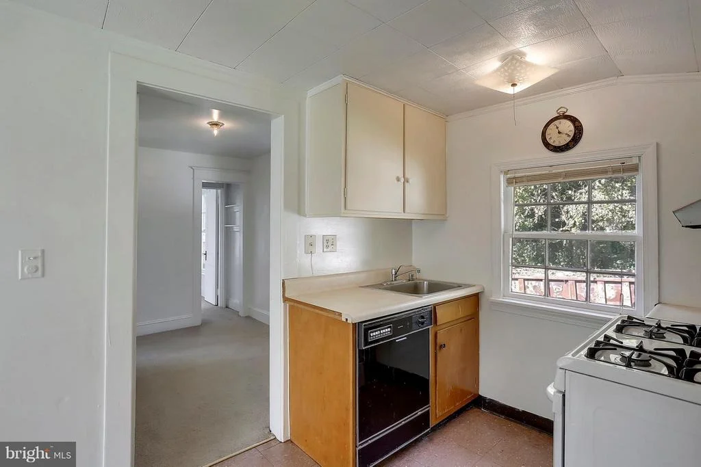 Photo of 11409 MAPLEVIEW DRIVE