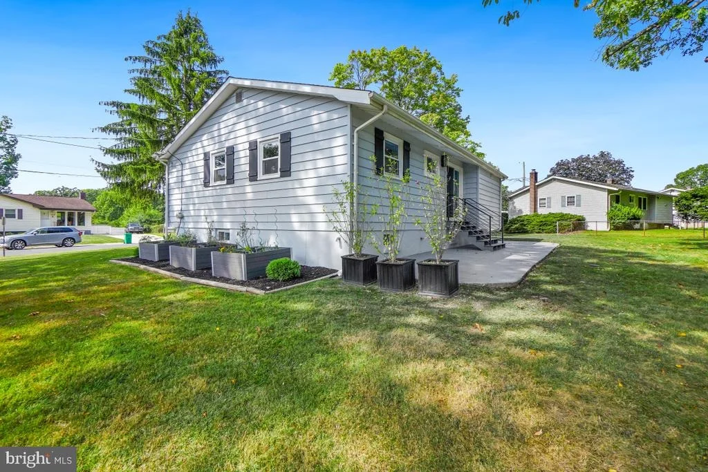 Photo of 220 HUTTON STREET
