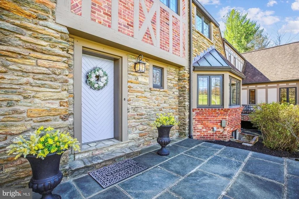 Photo of 4116 BEVERLY ROAD
