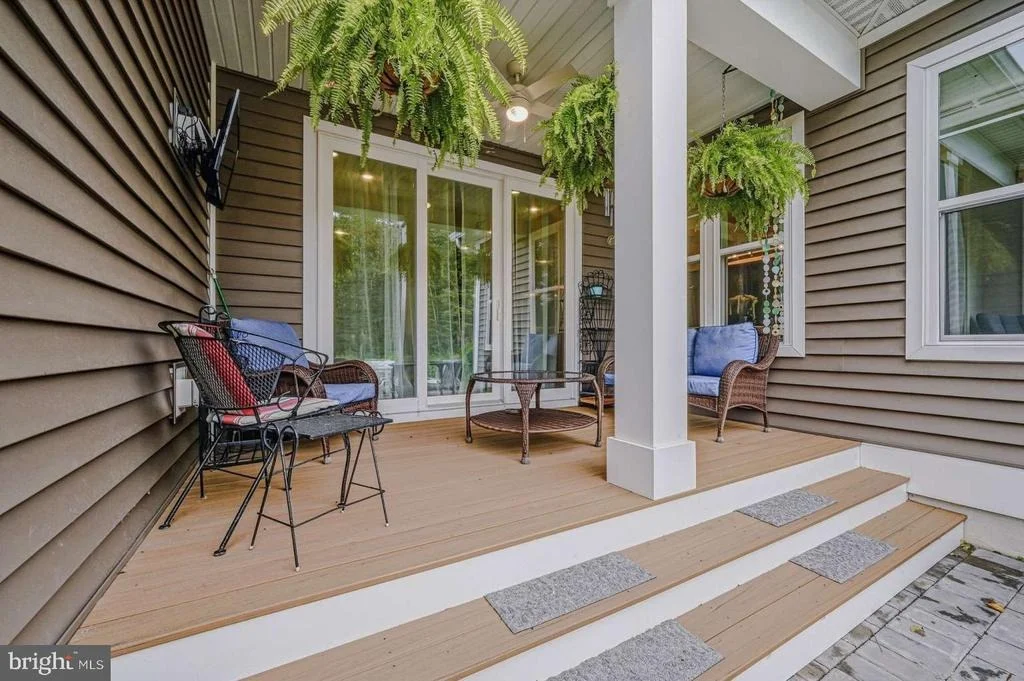 Photo of 24187 HEARTLEAF ROAD