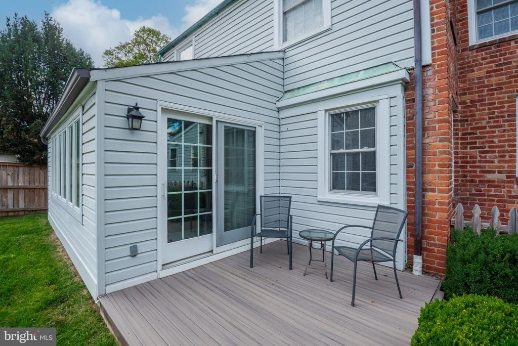 Photo of 104 WILLIAMSBURG DRIVE