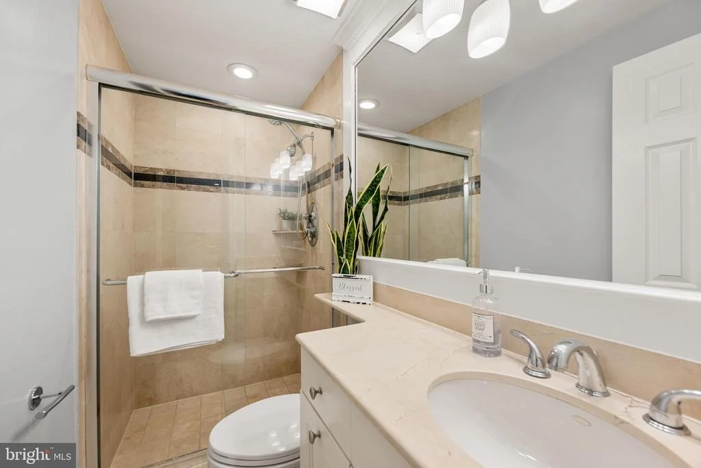 Photo of 8463 YELLOW LEAF COURT