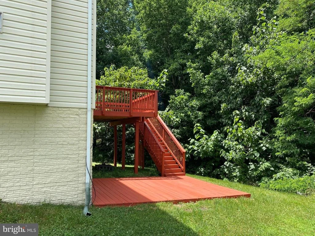 Photo of 5442 SIR DOUGLAS DRIVE