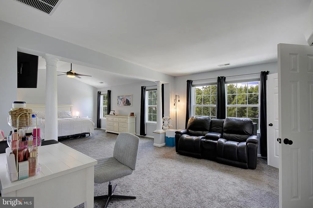 Photo of 2424 VALLEY BROOK LANE