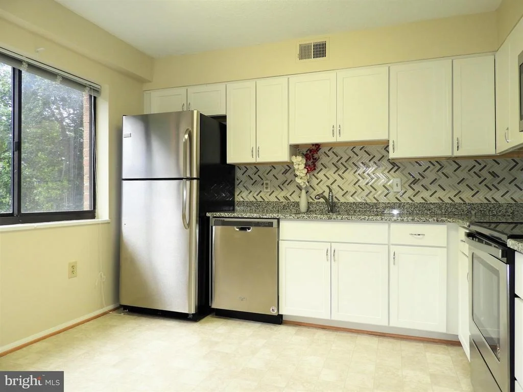 Photo of Unit 4411 at 15100 INTERLACHEN DRIVE