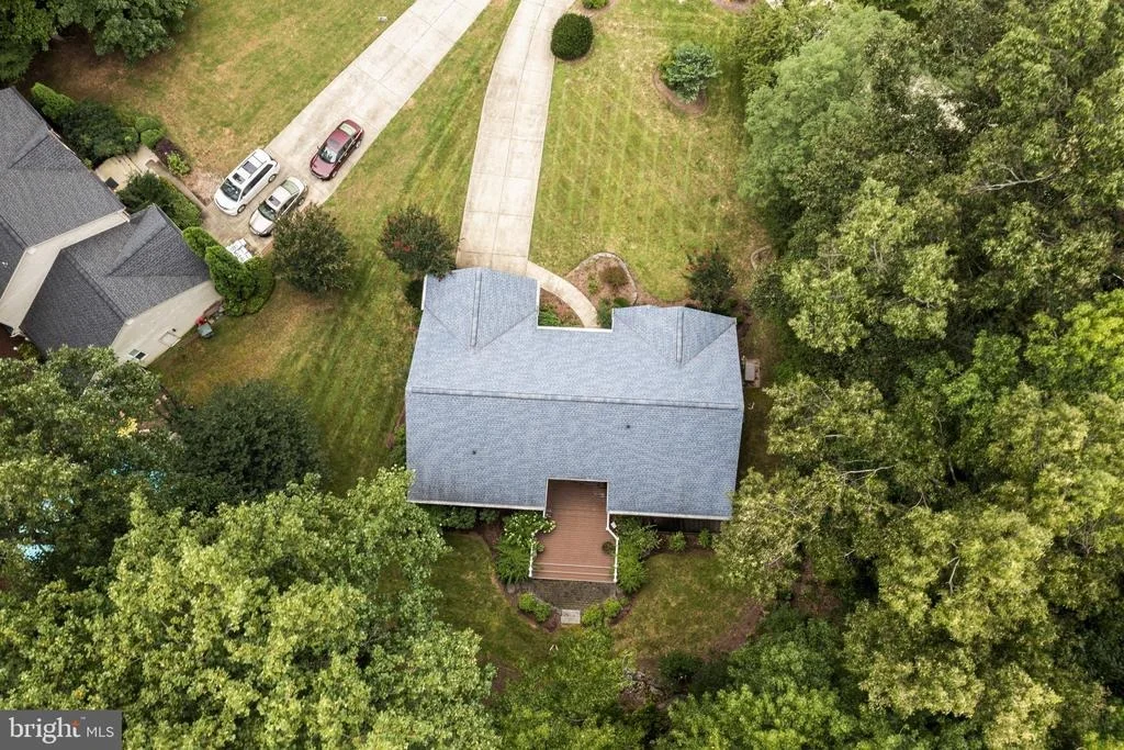 Photo of 8095 SETTLE COURT