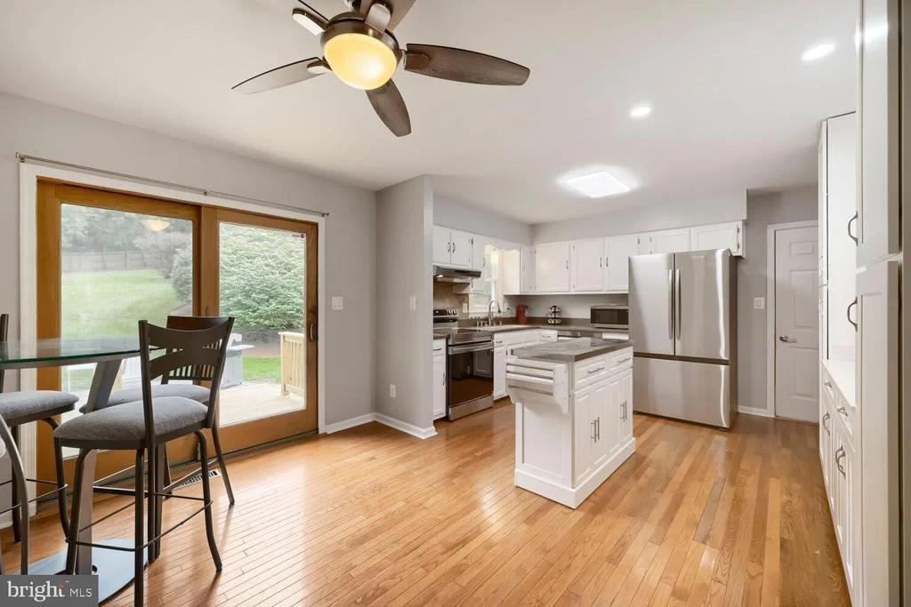 Photo of 5350 POMMEL DRIVE