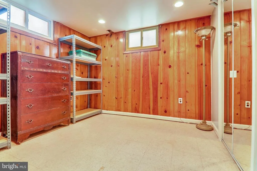 Photo of 8605 SPRINGVALE ROAD