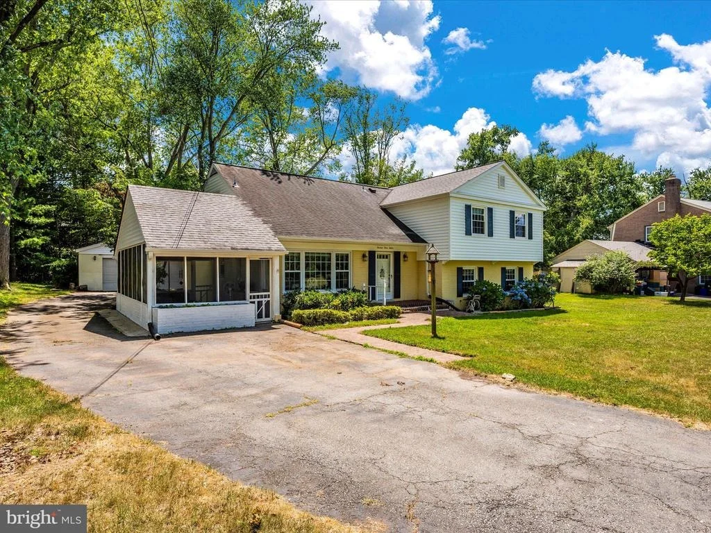 Photo of 13312 LOCKSLEY LANE