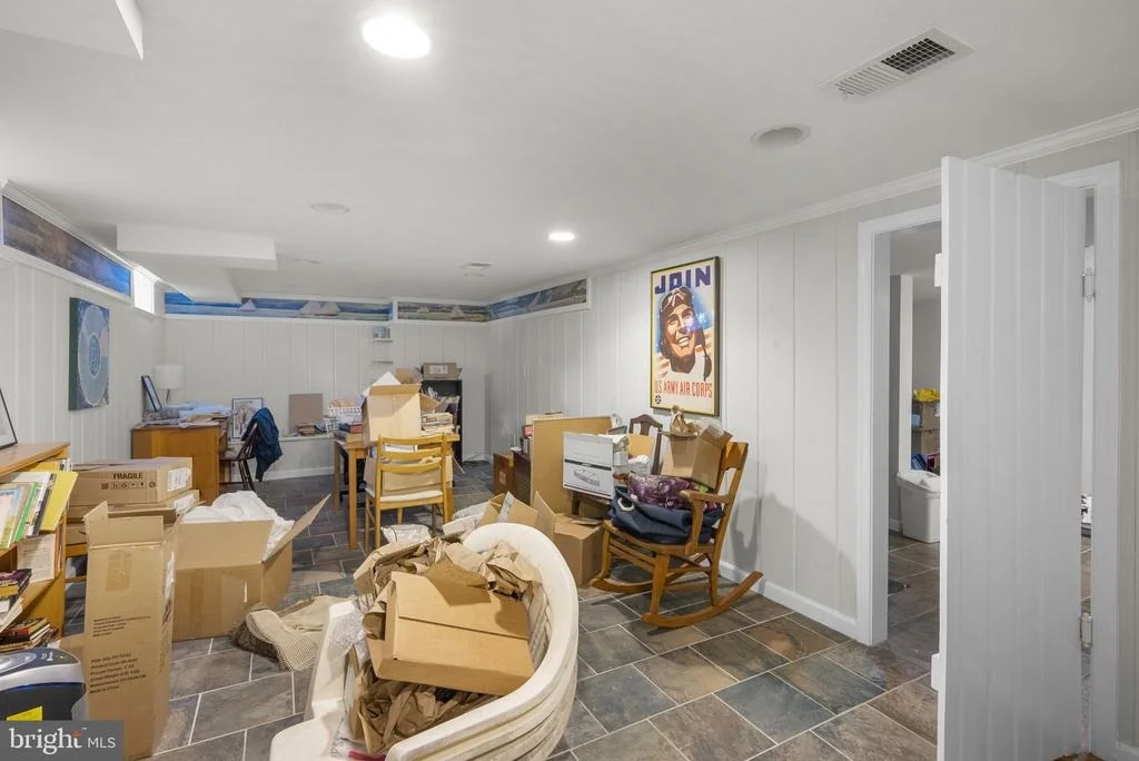 Photo of 8911 BRADFORD ROAD