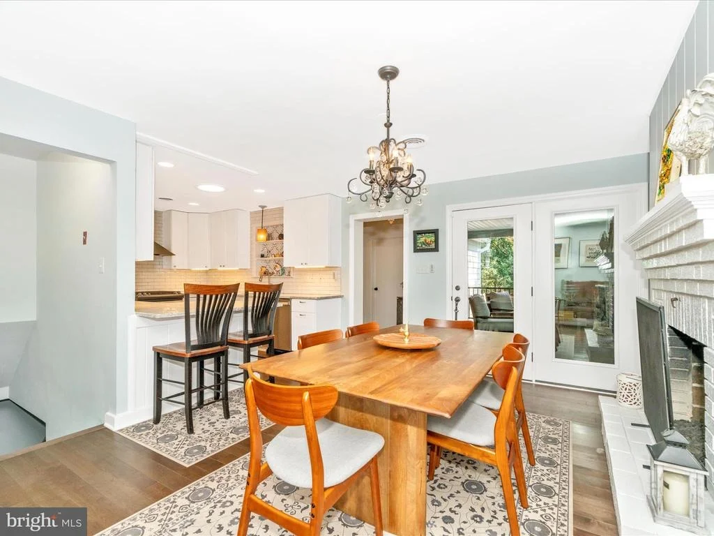 Photo of 903 MERCER PLACE