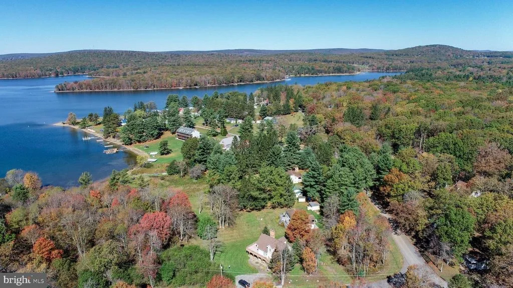 Photo of 32 HAZELHURST LANE