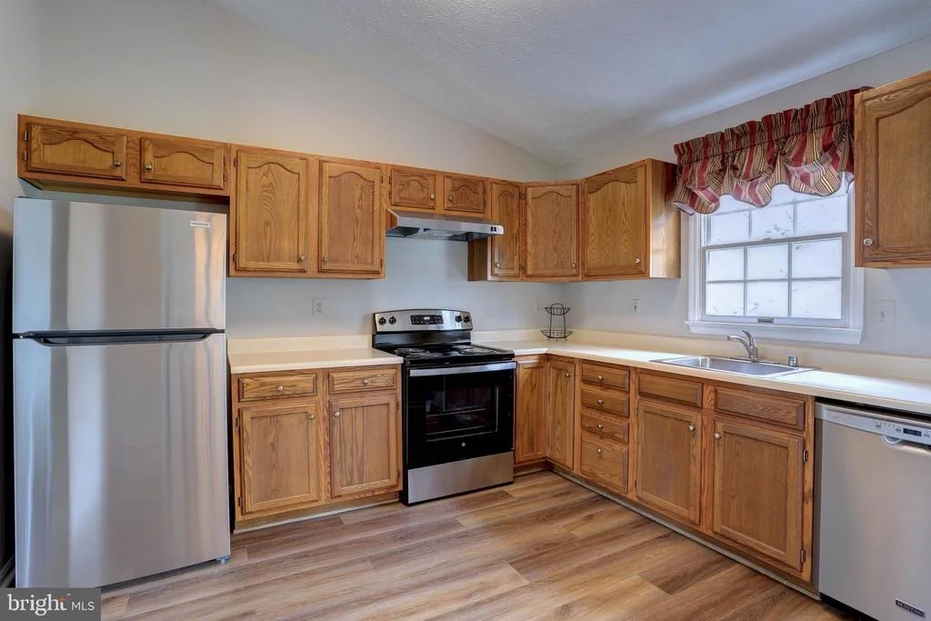 Photo of 9363 KINGS GRANT ROAD