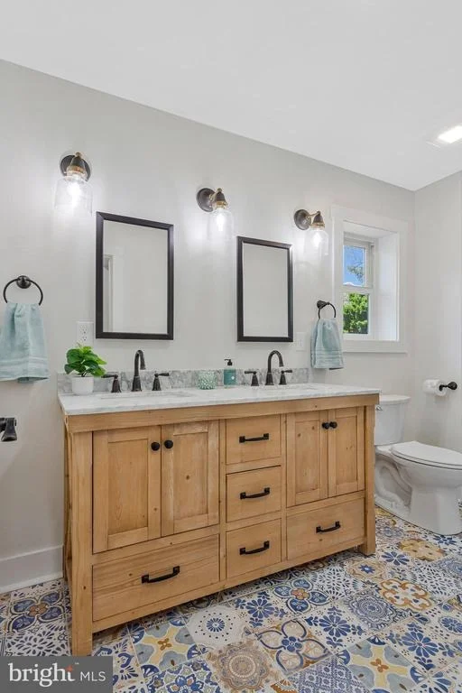 Photo of 1268 HAYES ROAD