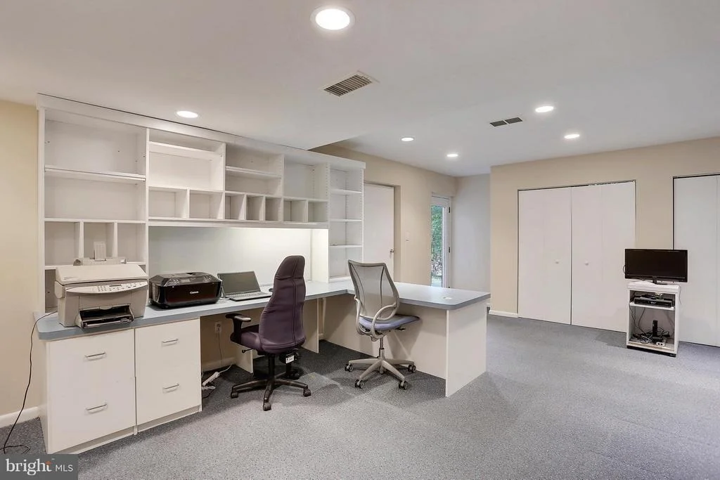 Photo of 2124 EDGEWATER PARKWAY