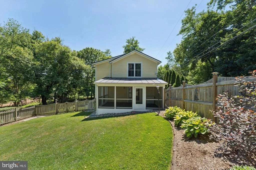 Photo of 18280 CLAYTON HALL ROAD