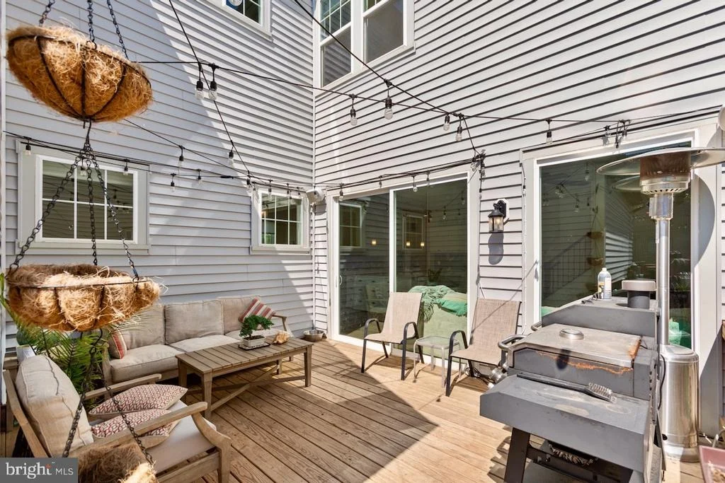 Photo of 22986 BUBBLING BROOK DRIVE