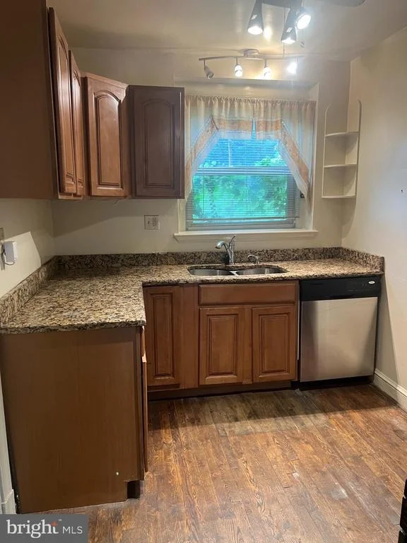 Photo of 3182 WESTOVER DRIVE SE
