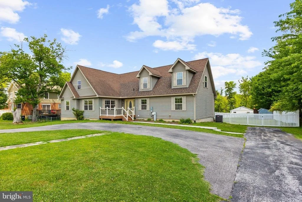 Photo of 7214 DOGWOOD ROAD