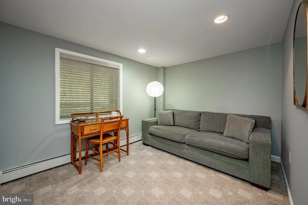 Photo of 106 LODGE CIRCLE