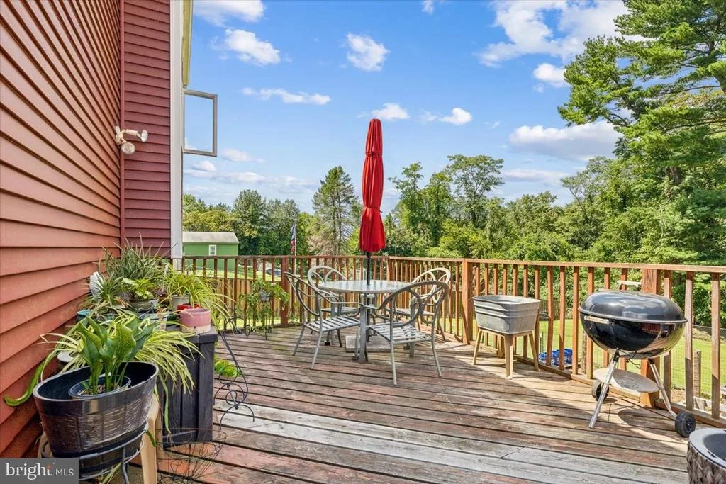 Photo of 6936 LINGANORE ROAD
