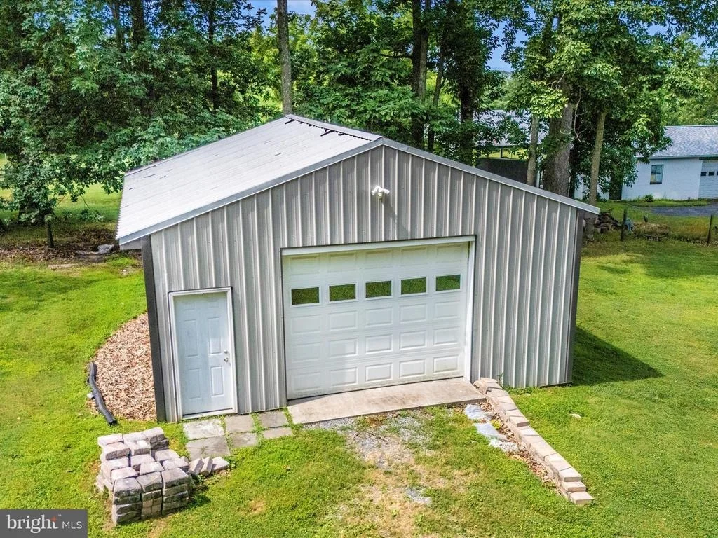 Photo of 6047 QUINN ROAD