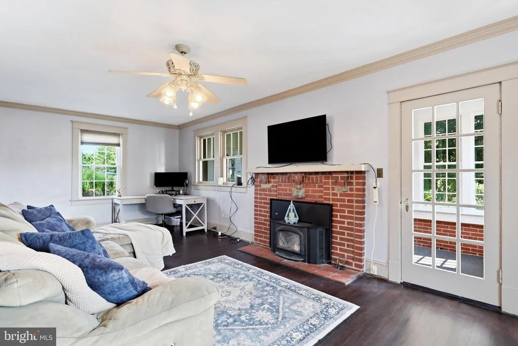 Photo of 5921 QUINN ROAD