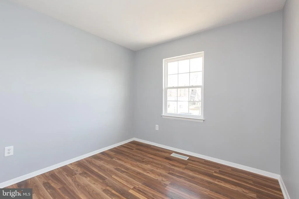 Photo of 708 UNIVERSITY DRIVE