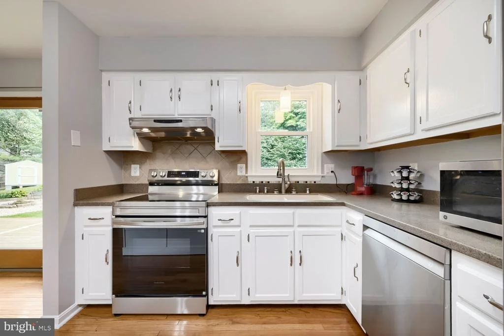 Photo of 5350 POMMEL DRIVE