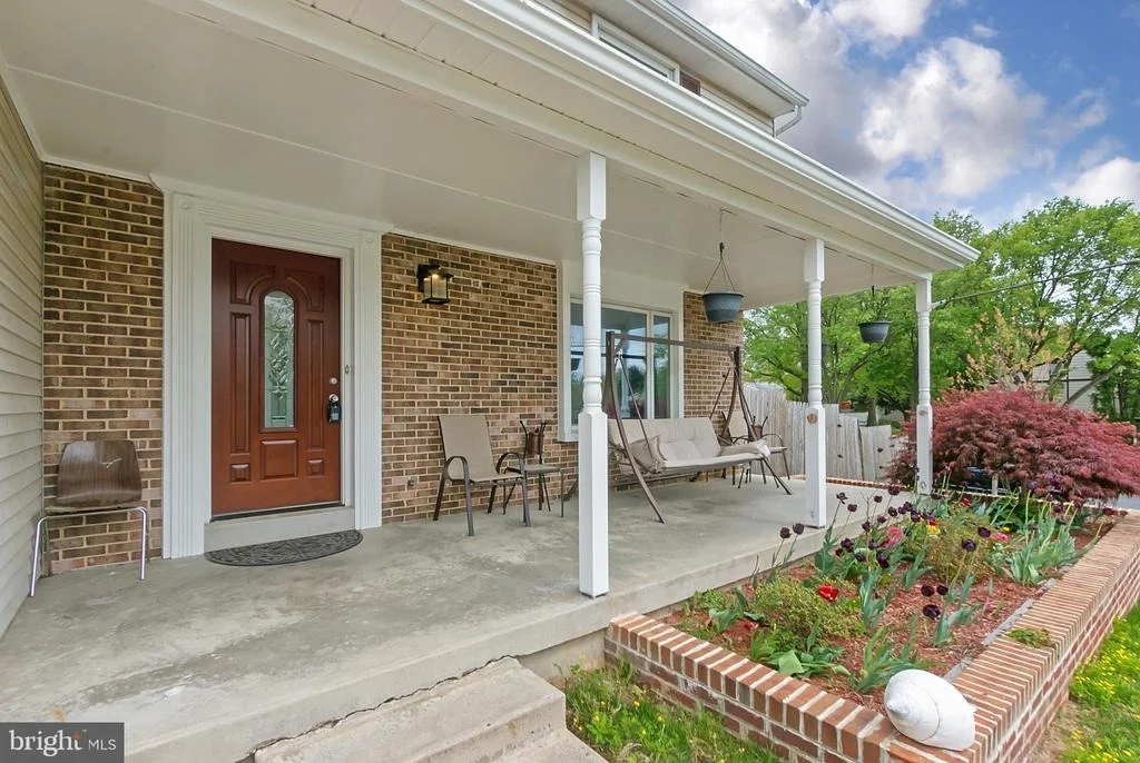 Photo of 1800 LAWNVIEW DRIVE