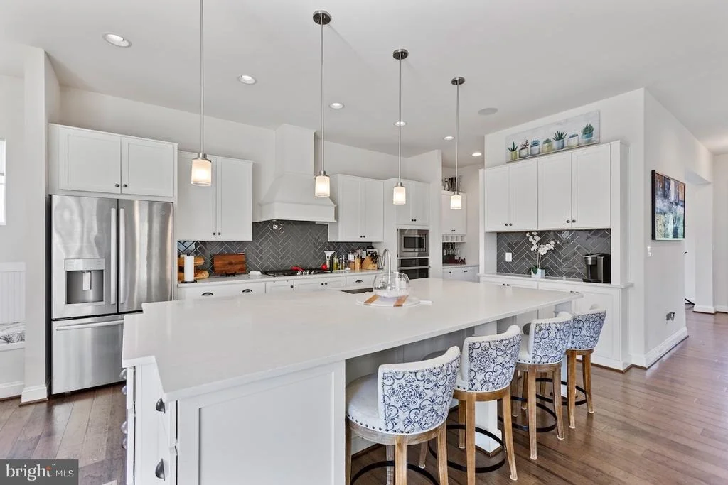 Photo of 22986 BUBBLING BROOK DRIVE