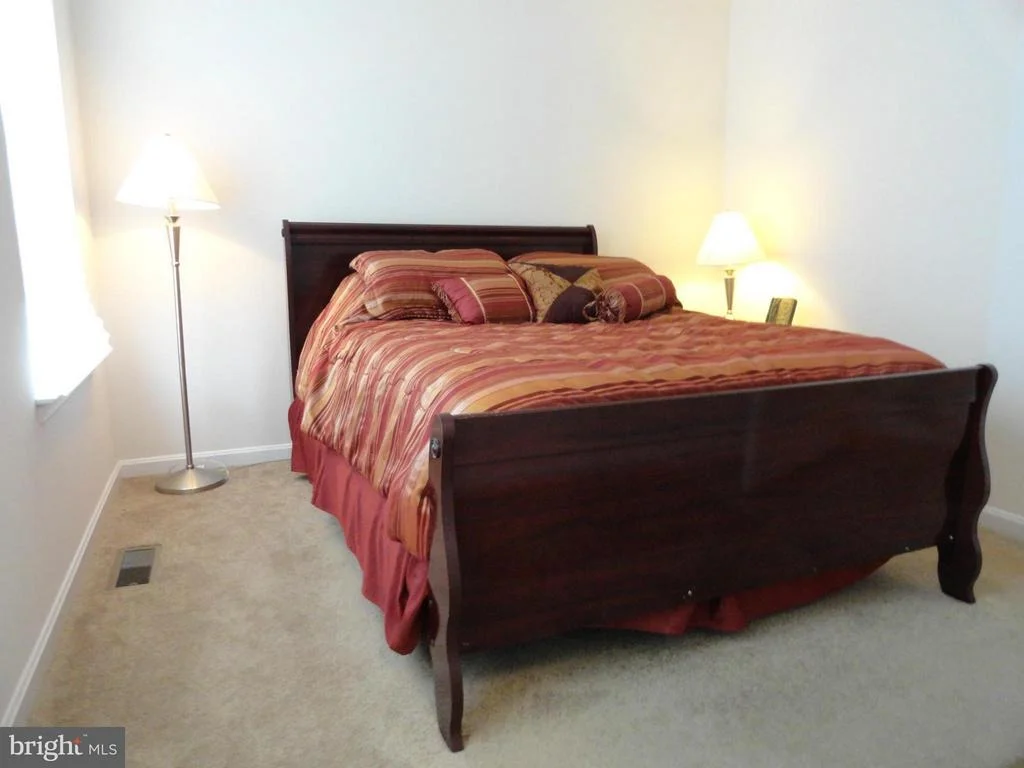 Photo of 7518 BETTYS WAY