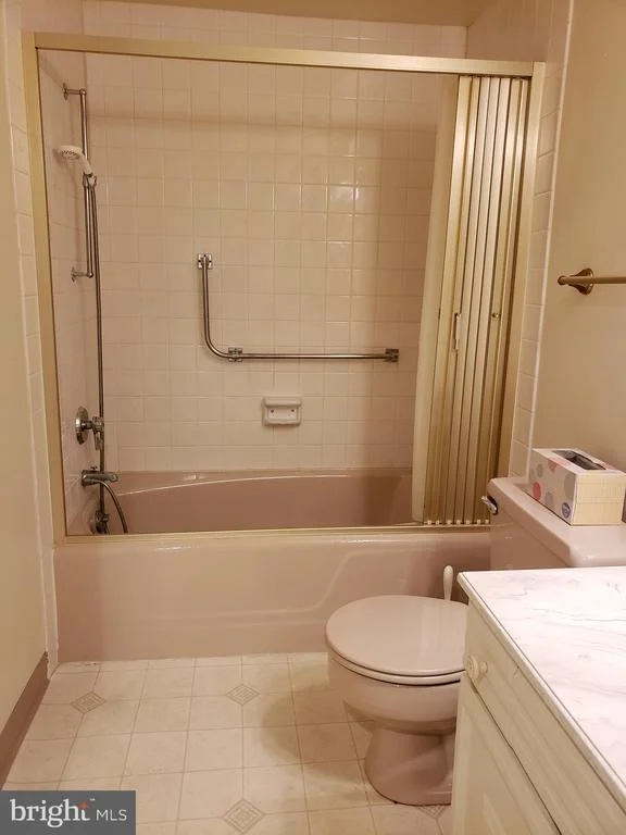 Photo of Unit 73C at 3600 GLENEAGLES DRIVE