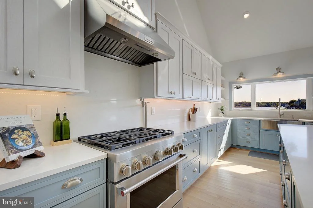 Photo of 8107 VENTNOR ROAD