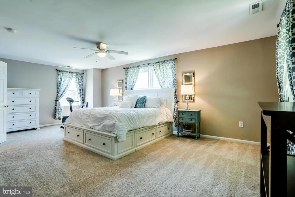 Photo of 2 HOLMES AVENUE