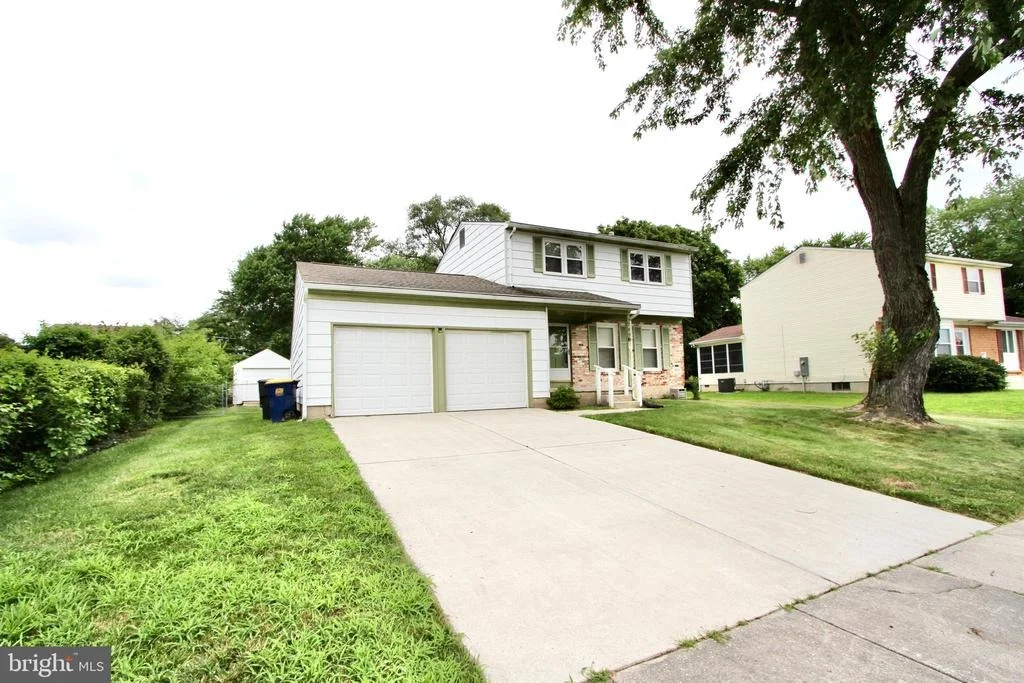 Photo of 789 MILLER DRIVE