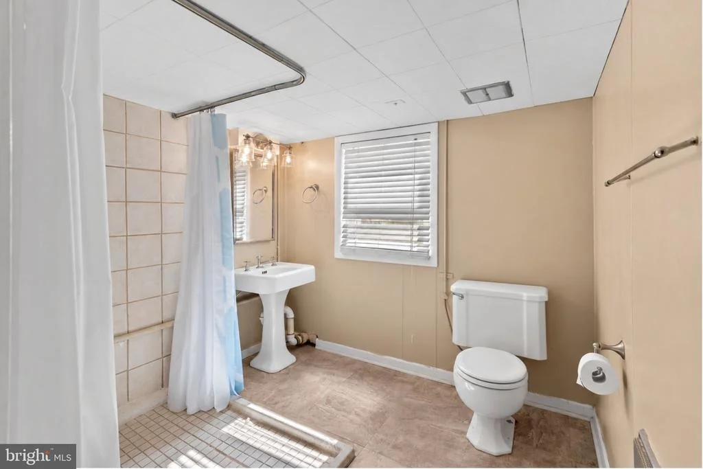 Photo of 4601 LINCOLN DRIVE