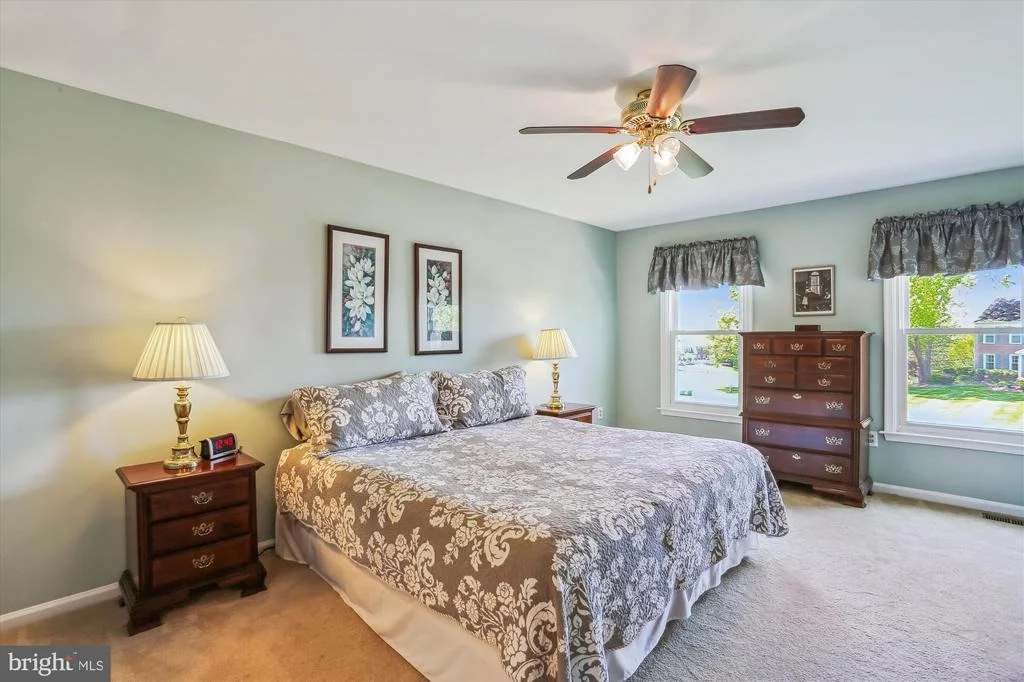Photo of 18521 AZALEA DRIVE