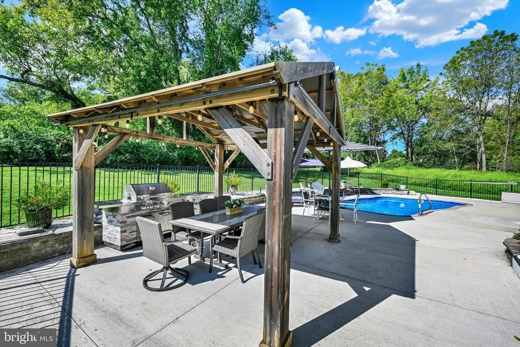 Photo of 10405 LYONS MILL ROAD