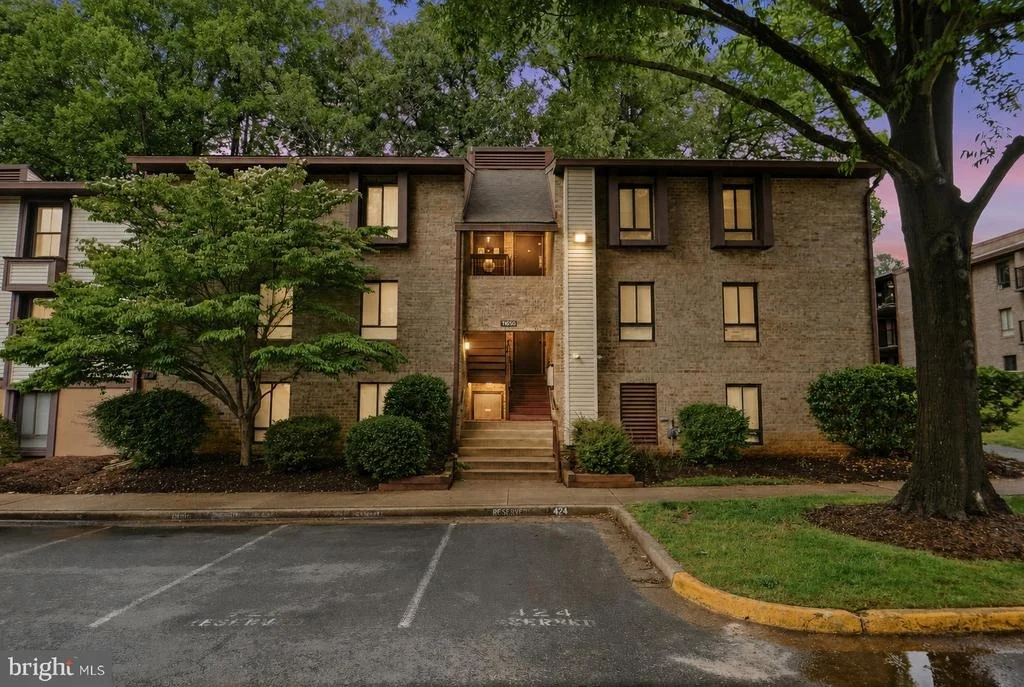 Photo of Unit 9022C at 11650 STONEVIEW SQUARE