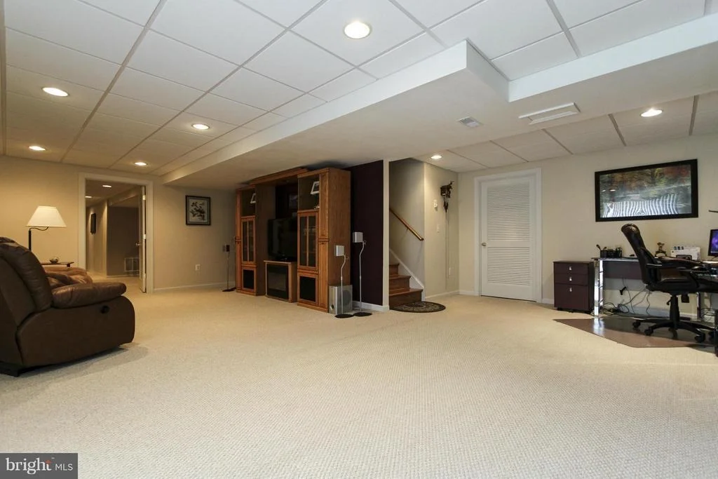 Photo of 1004 GULLO ROAD