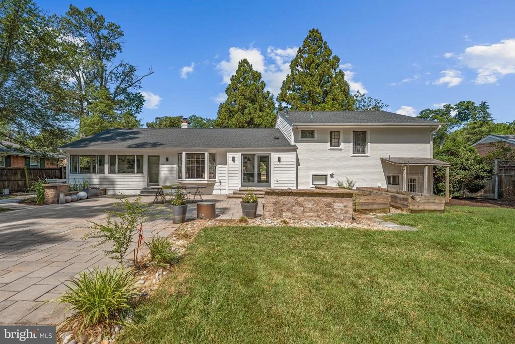 Photo of 9013 BEATTY DRIVE