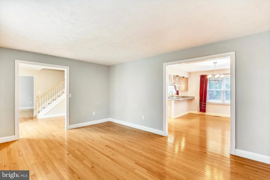 Photo of 15209 DONNA DRIVE